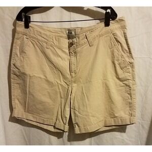 Old Navy‎ Vintage Shorts Womens Size 16 khaki Chino 7" inseam RN#54023